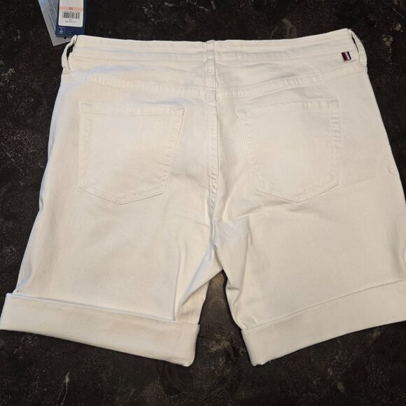NWT- Tommy Hilfiger White Denim Shorts Cuffed Cotton Stretch Casual WOMENS SZ 10 - Picture 3 of 8